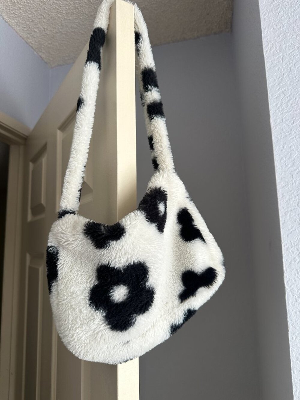Black & White Floral Faux Fur Shoulder Bag